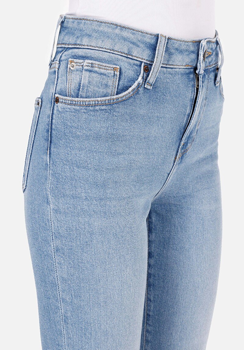 Показати інформацію про 703 Carla Джинси Жіночі Блакитні Вузького Крою Cl1070658