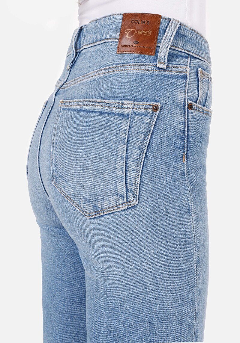 Показати інформацію про 703 Carla Джинси Жіночі Блакитні Вузького Крою Cl1070658