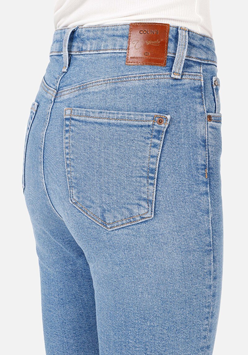 Показати інформацію про 760 Diana Джинси Жіночі Блакитні  Cl1070663