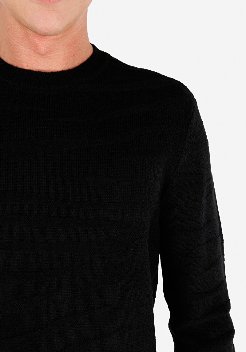 Показати інформацію про Светр Чоловічий Чорний  Cl1069901