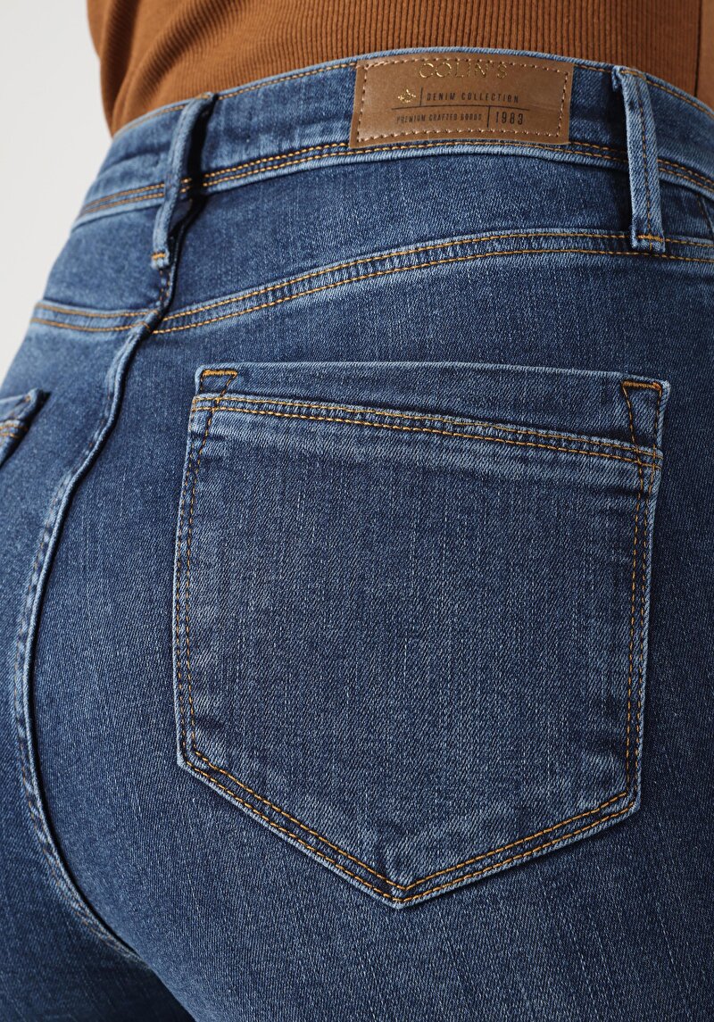 Показати інформацію про 703 Carla Джинси Жіночі  Вузького Крою Cl1062186