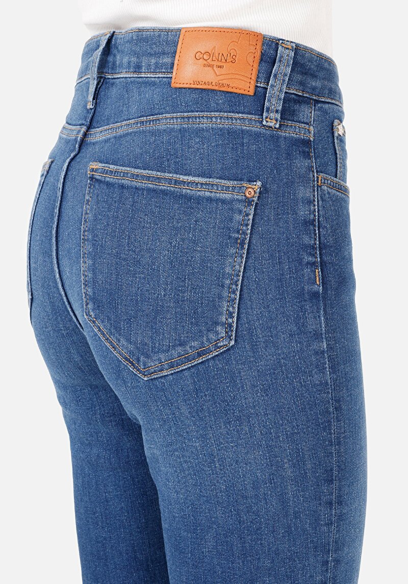 Показати інформацію про 703 Carla Джинси Жіночі Блакитні Вузького Крою Cl1068680