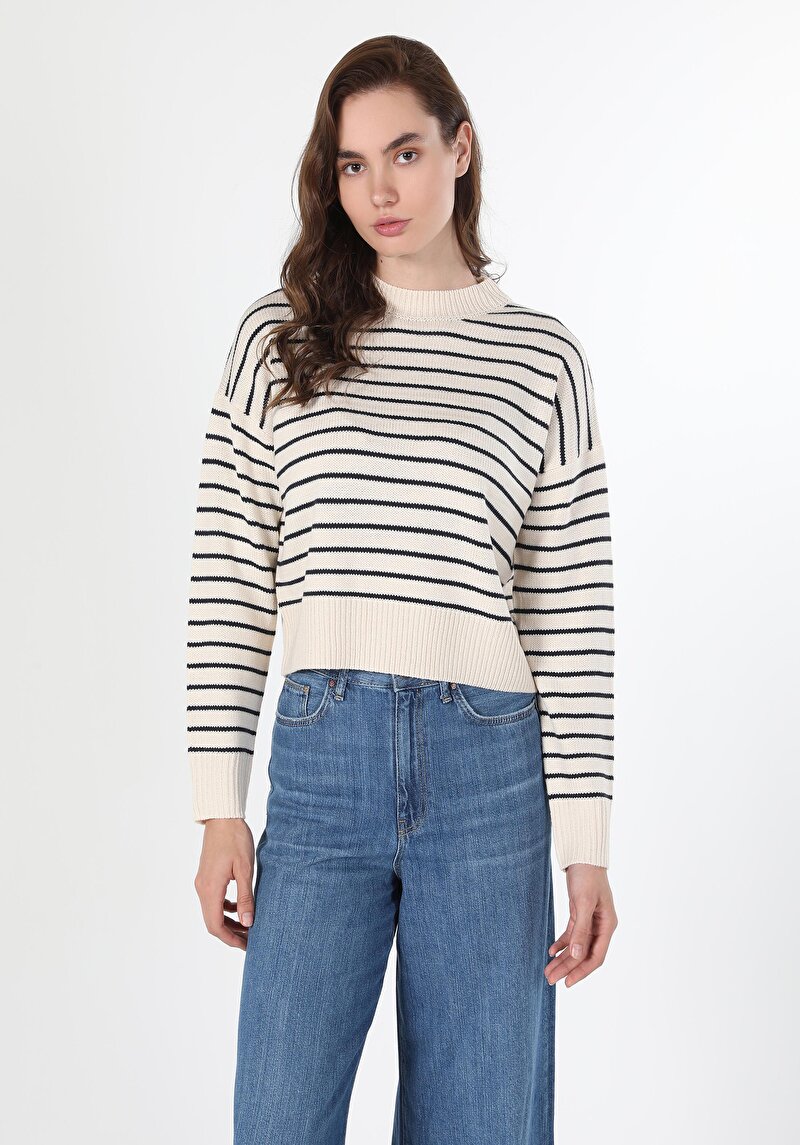 Зображення Светр Жіночий Бежевий  Cl1060696