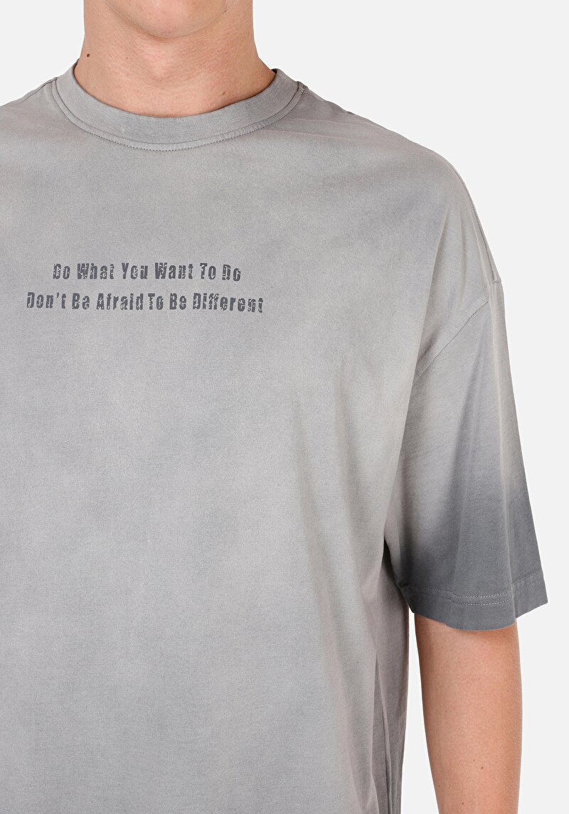 Показати інформацію про Футболка З Коротким Рукавом Чоловіча Сіра  Cl1070036