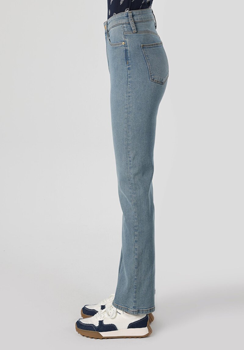 Показати інформацію про 792 Mila Джинси Жіночі  Класичного Крою Cl1064513