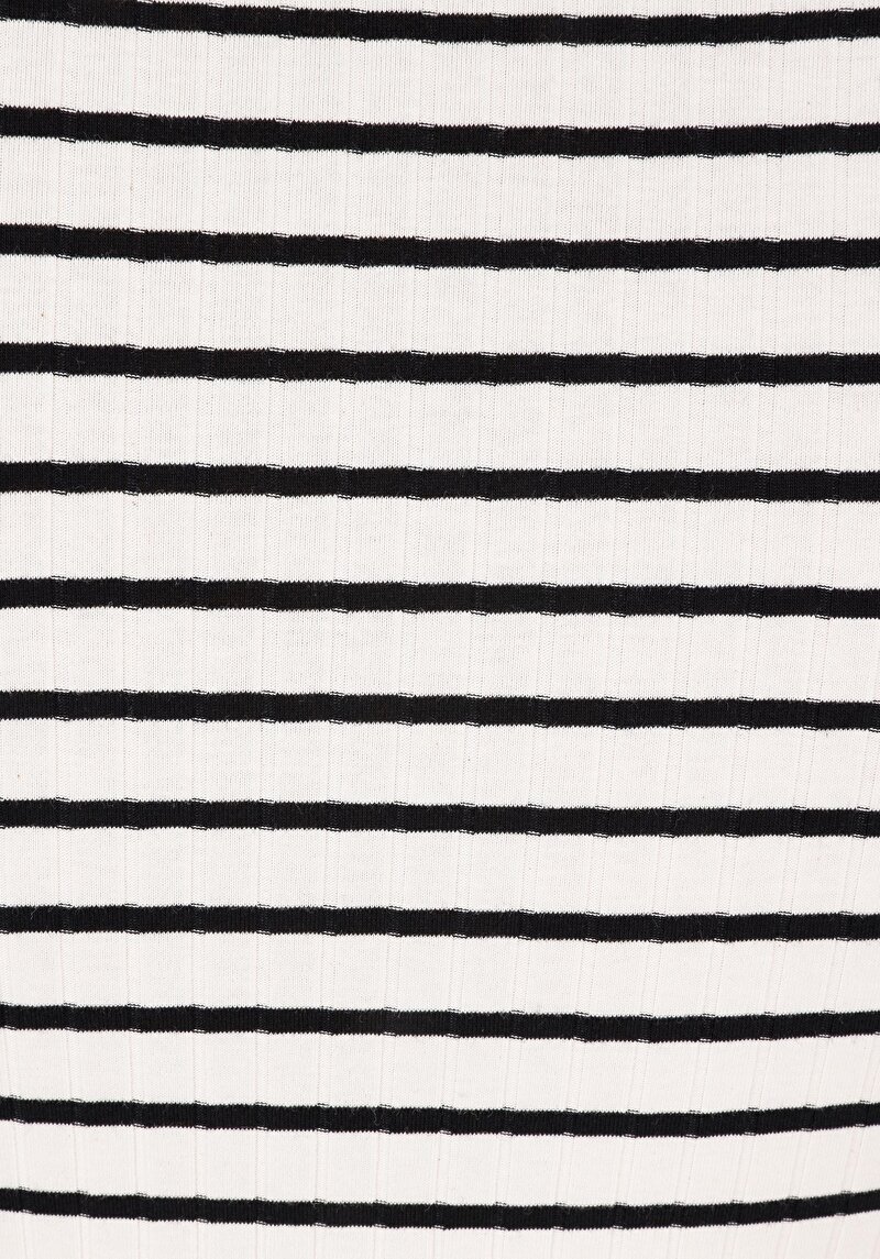 Показати інформацію про Футболка З Довгим Рукавом Жіноча Біла  Cl1071098