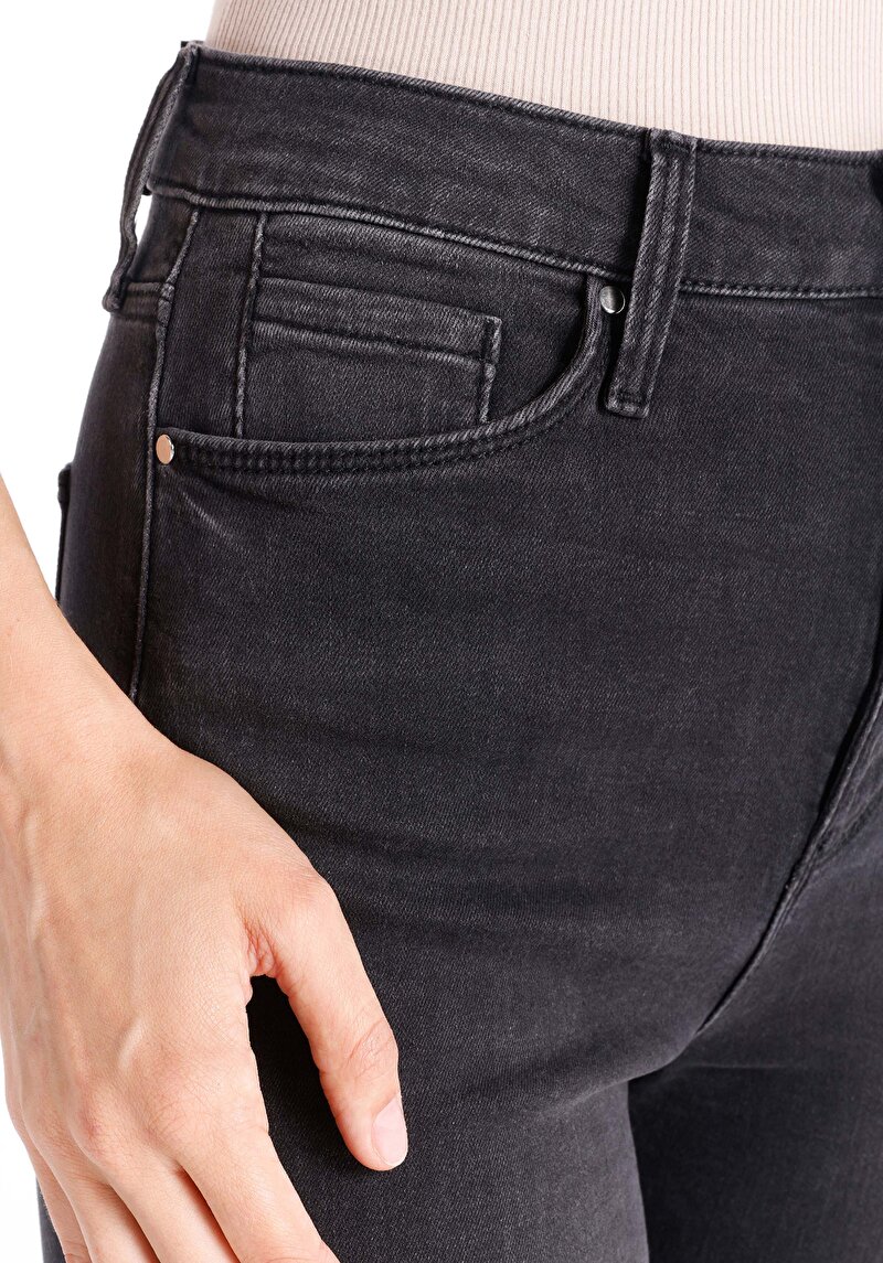 Показати інформацію про 791 Monica Джинси Жіночі  Класичного Крою Cl1062459