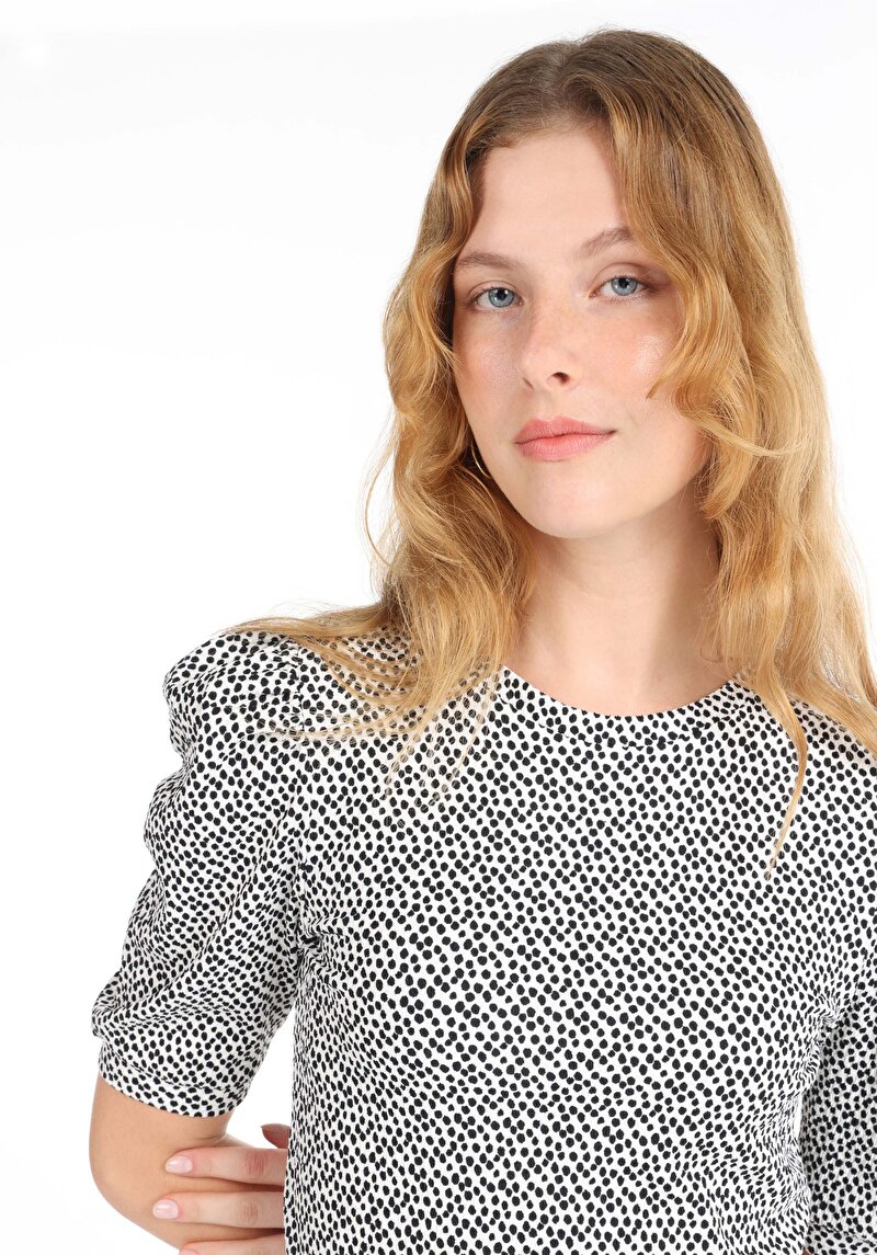 Показати інформацію про Футболка З Коротким Рукавом Жіноча Біла  Cl1063390