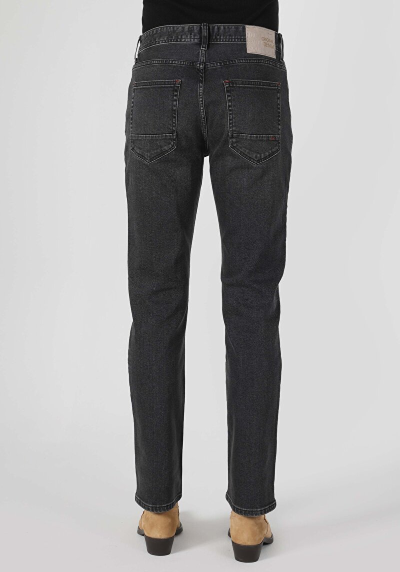 Показати інформацію про 045 David Джинси Чоловічі Чорні Класичного Крою Cl1063536