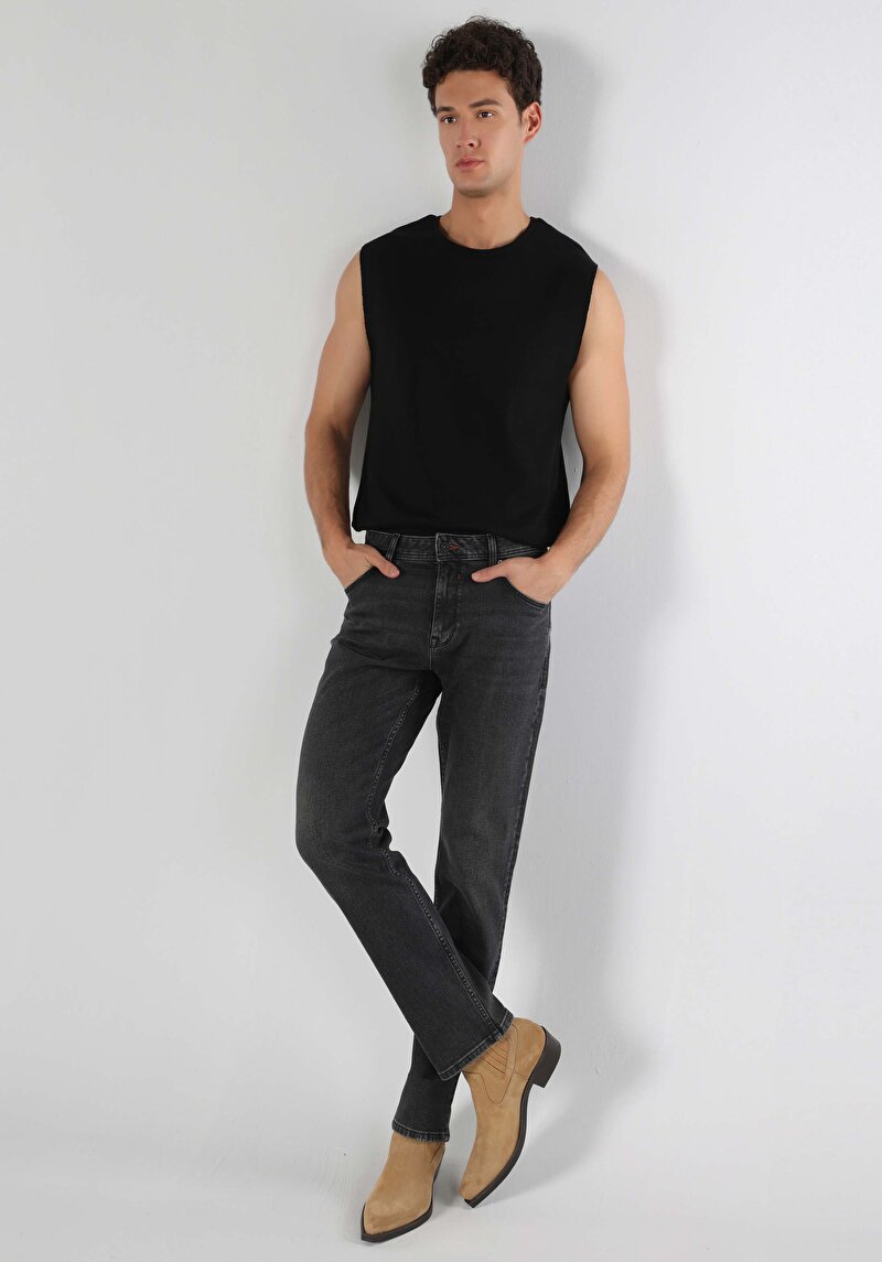 Показати інформацію про 045 David Джинси Чоловічі Чорні Класичного Крою Cl1063536