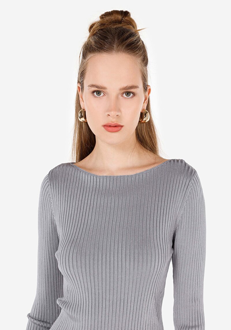 Показати інформацію про Светр Жіночий Сірий  Cl1070268