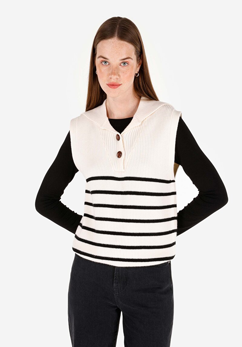 Зображення Светр Жіночий Бежевий  Cl1070274