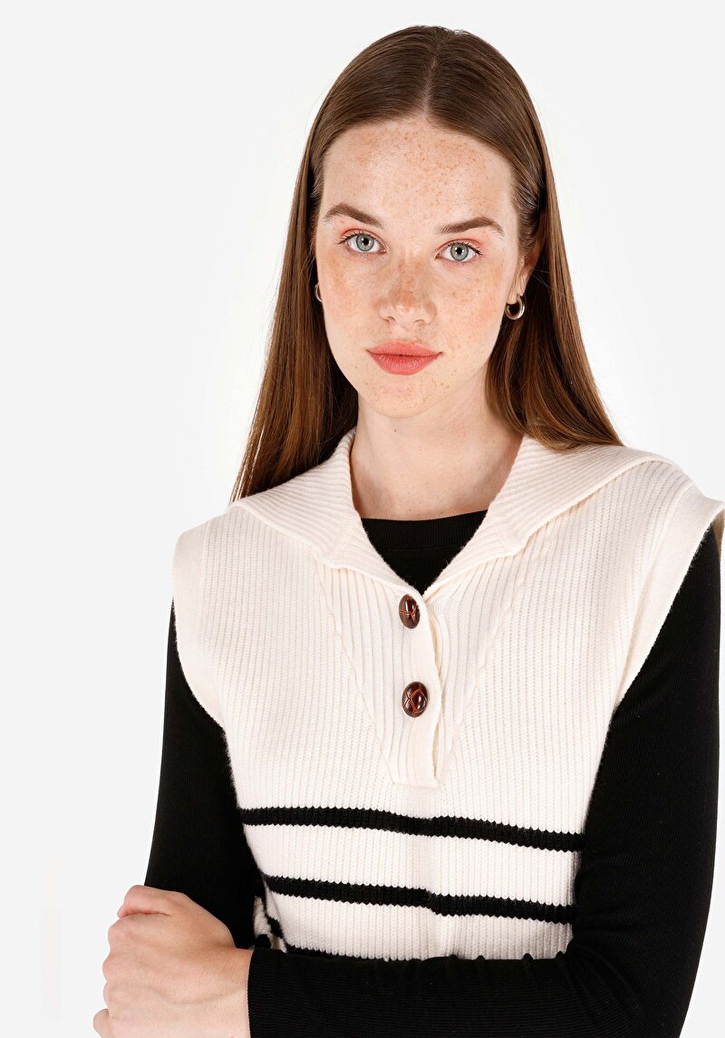 Показати інформацію про Светр Жіночий Бежевий  Cl1070274