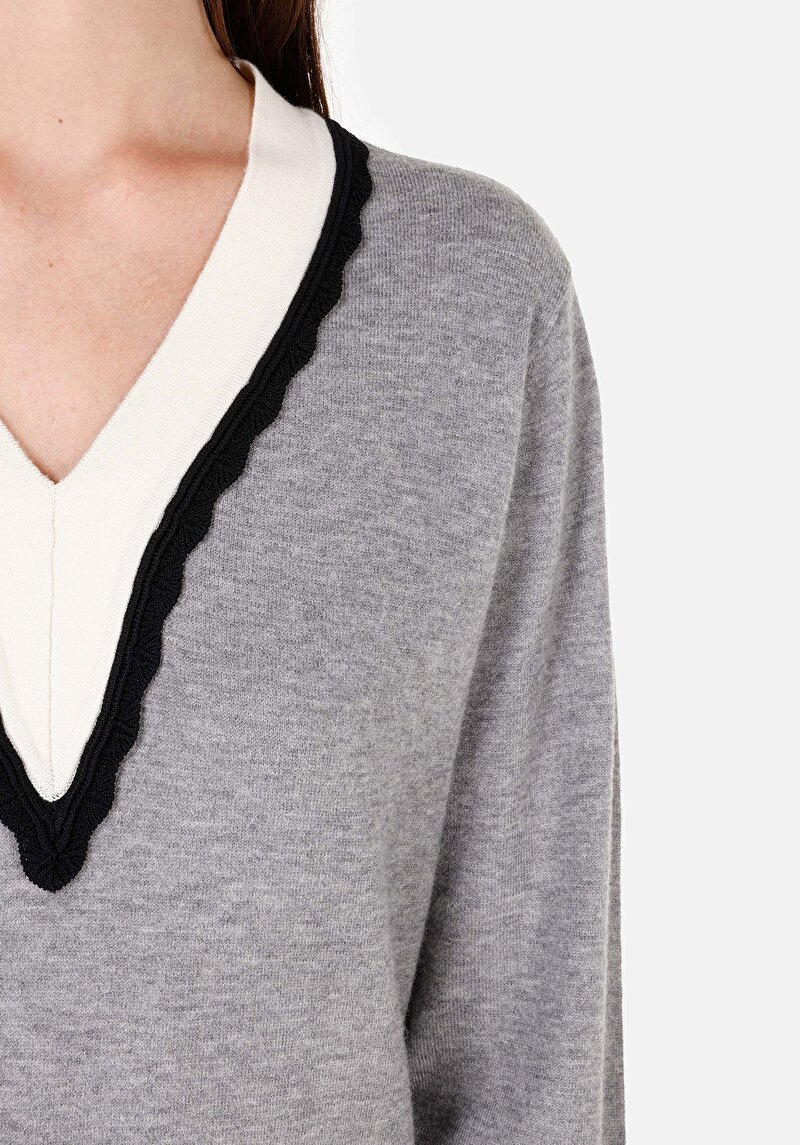 Показати інформацію про Светр Жіночий Сірий  Cl1070282