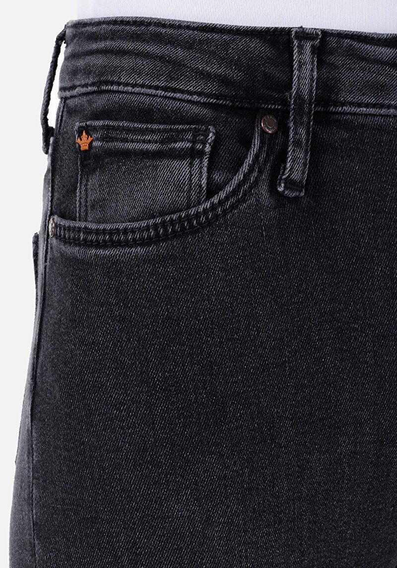 Показати інформацію про 703 Carla Джинси Жіночі Чорні Вузького Крою Cl1067480