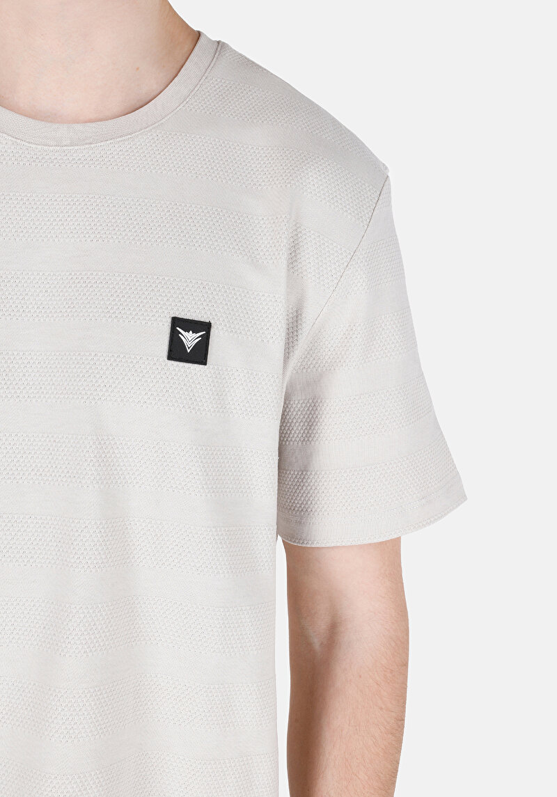 Показати інформацію про Футболка З Коротким Рукавом Чоловіча Сіра  Cl1068857