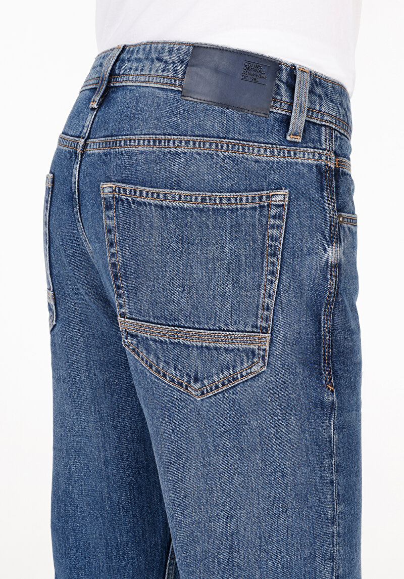 Показати інформацію про 045 David Джинси Чоловічі Блакитні Класичного Крою Cl1070566