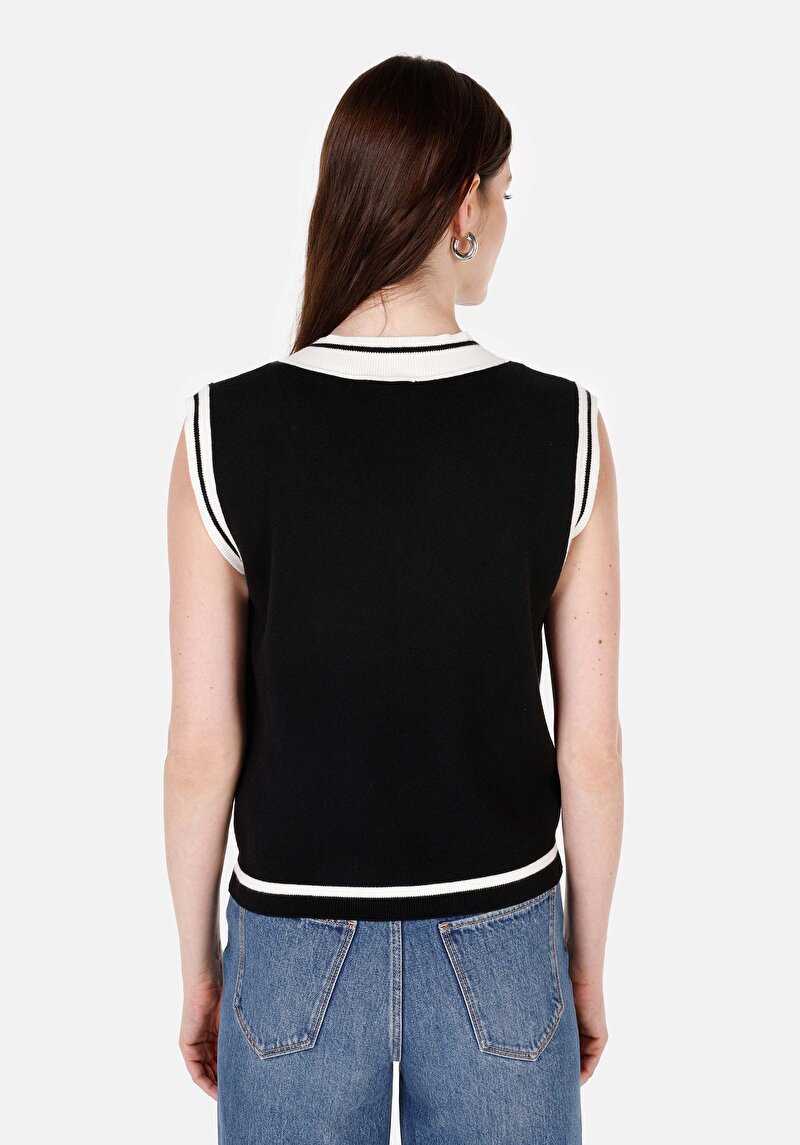 Показати інформацію про Светр Жіночий Чорний  Cl1070880