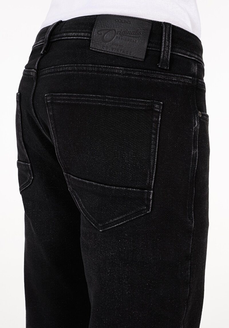 Показати інформацію про 045 David Джинси Чоловічі Чорні Класичного Крою Cl1071064