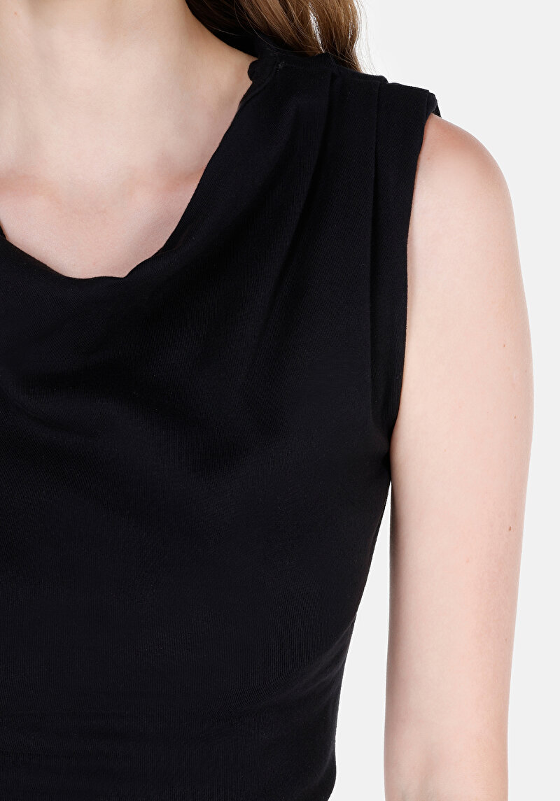 Показати інформацію про Футболка З Коротким Рукавом Жіноча Чорна  Cl1071942