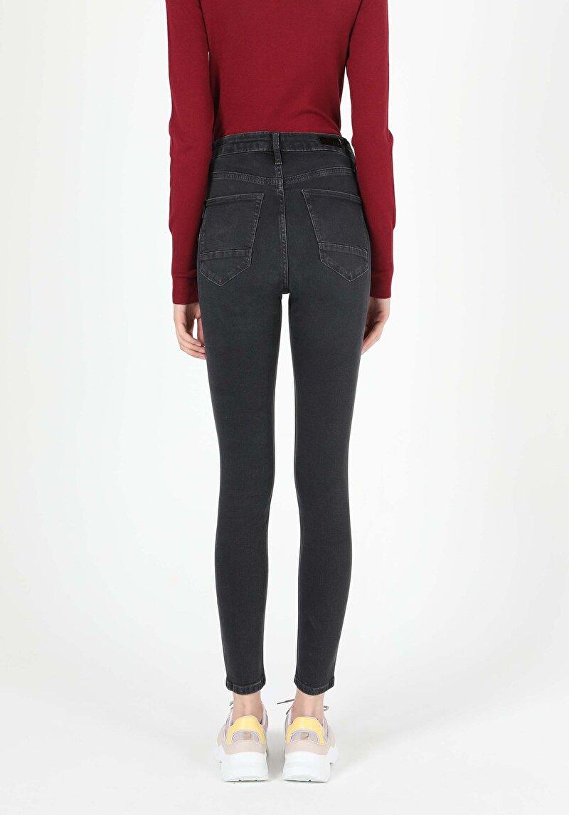 Показати інформацію про 760 Diana Джинси Жіночі Чорні Супер Вузького Крою Cl1052000