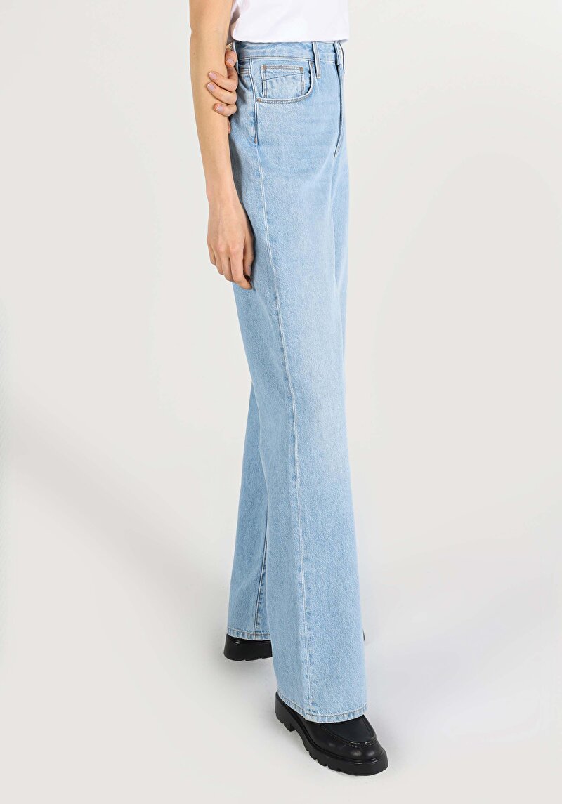 Показати інформацію про 970 Berry Джинси Жіночі Блакитні Класичного Крою Cl1064362