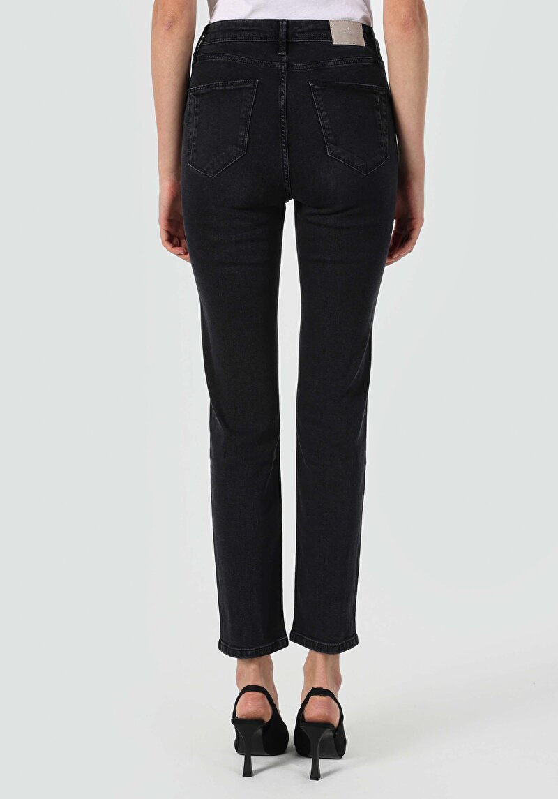 Зображення 703 Carla Джинси Жіночі Чорні Вузького Крою Cl1064386