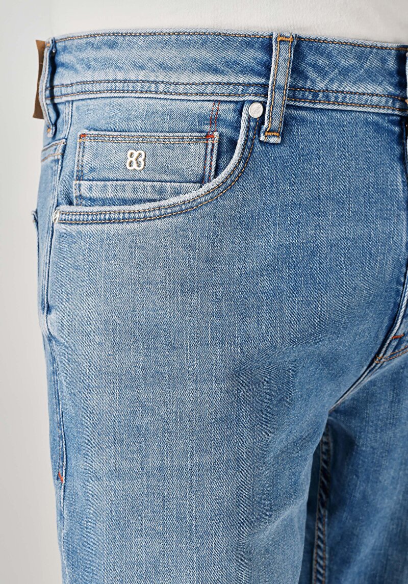 Показати інформацію про 045 David Джинси Чоловічі Блакитні Класичного Крою Cl1064394