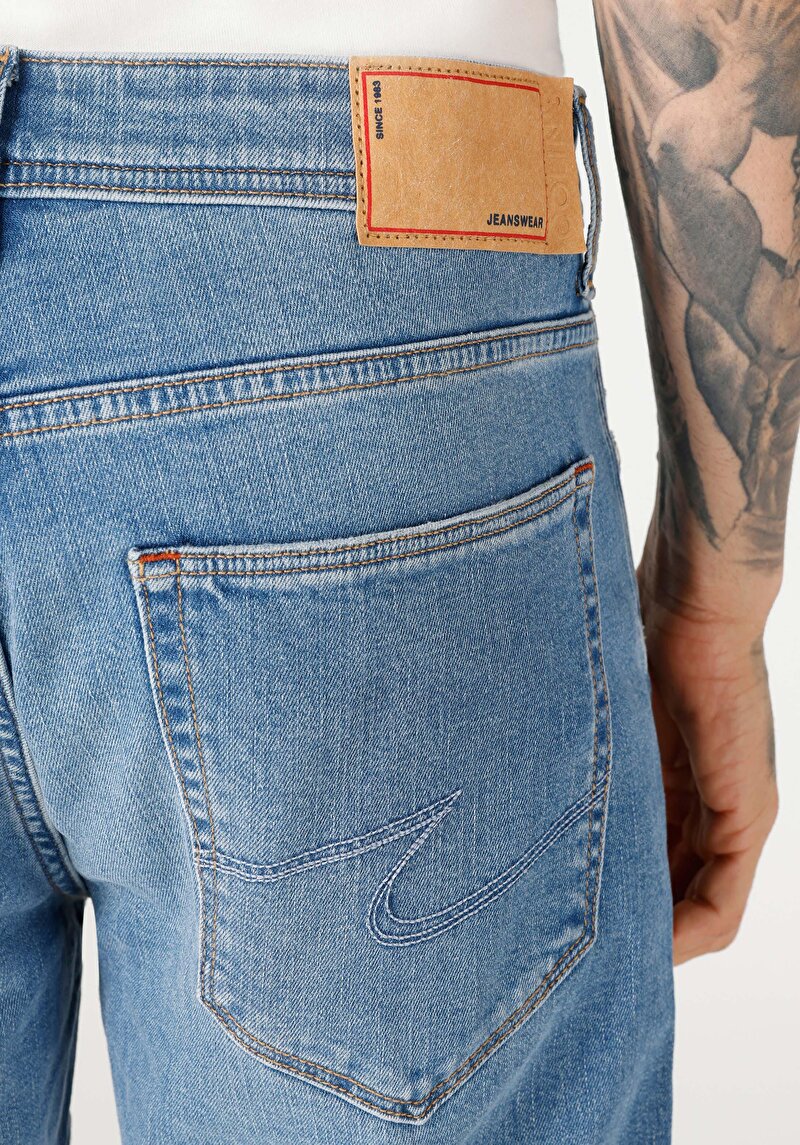 Показати інформацію про 045 David Джинси Чоловічі Блакитні Класичного Крою Cl1064394