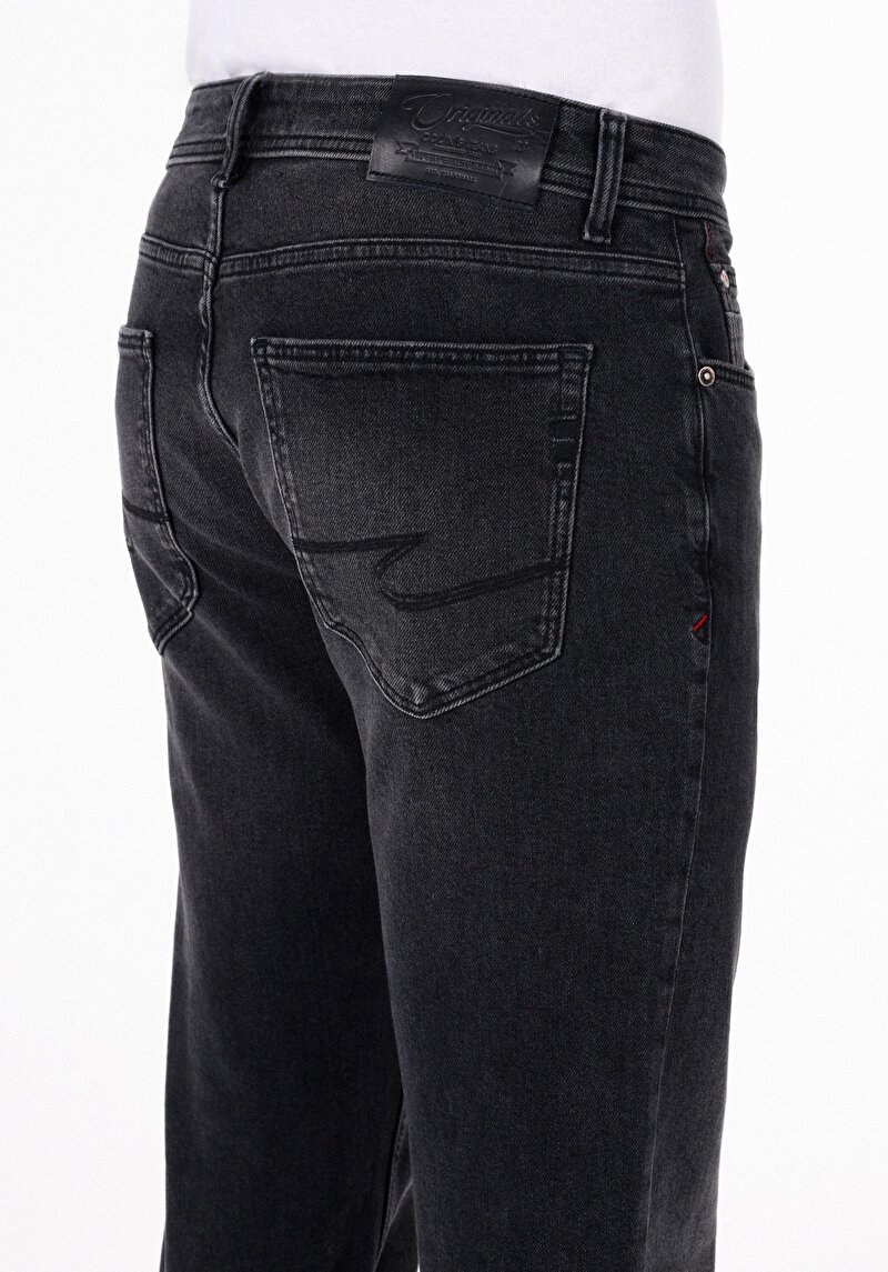 Показати інформацію про 045 David Джинси Чоловічі Чорні Класичного Крою Cl1072234
