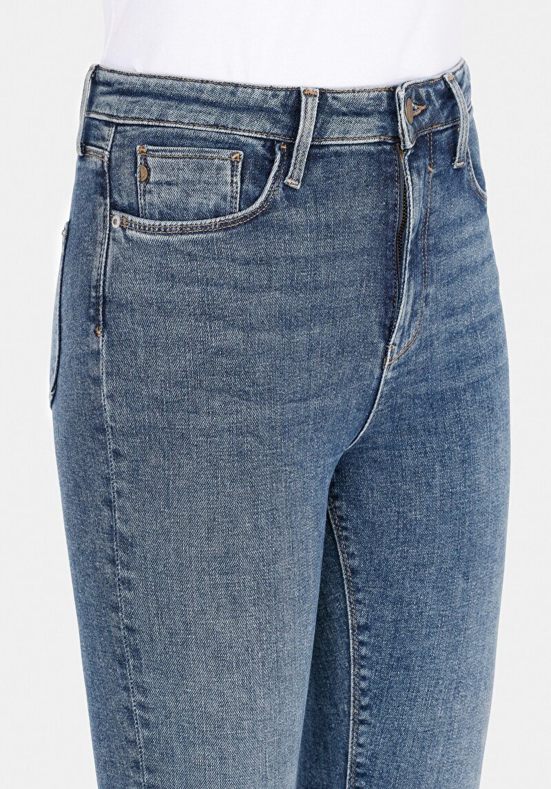 Показати інформацію про 760 Diana Джинси Жіночі Блакитні  Cl1072249