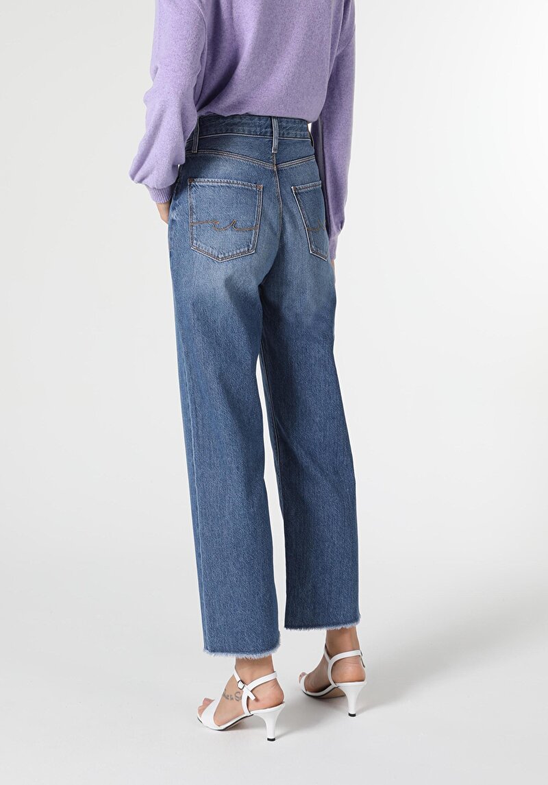 Показати інформацію про 970 Berry Джинси Жіночі  Класичного Крою Cl1056339