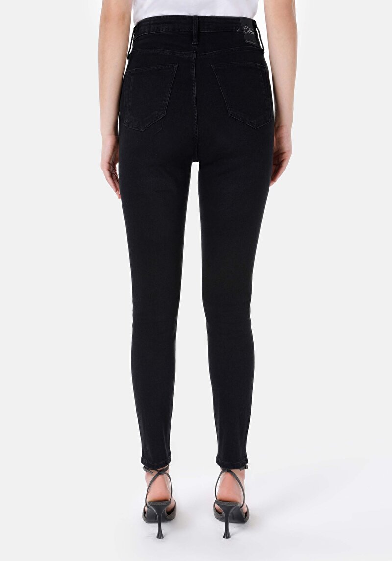 Зображення 760 Diana Джинси Жіночі Чорні Cl1067529