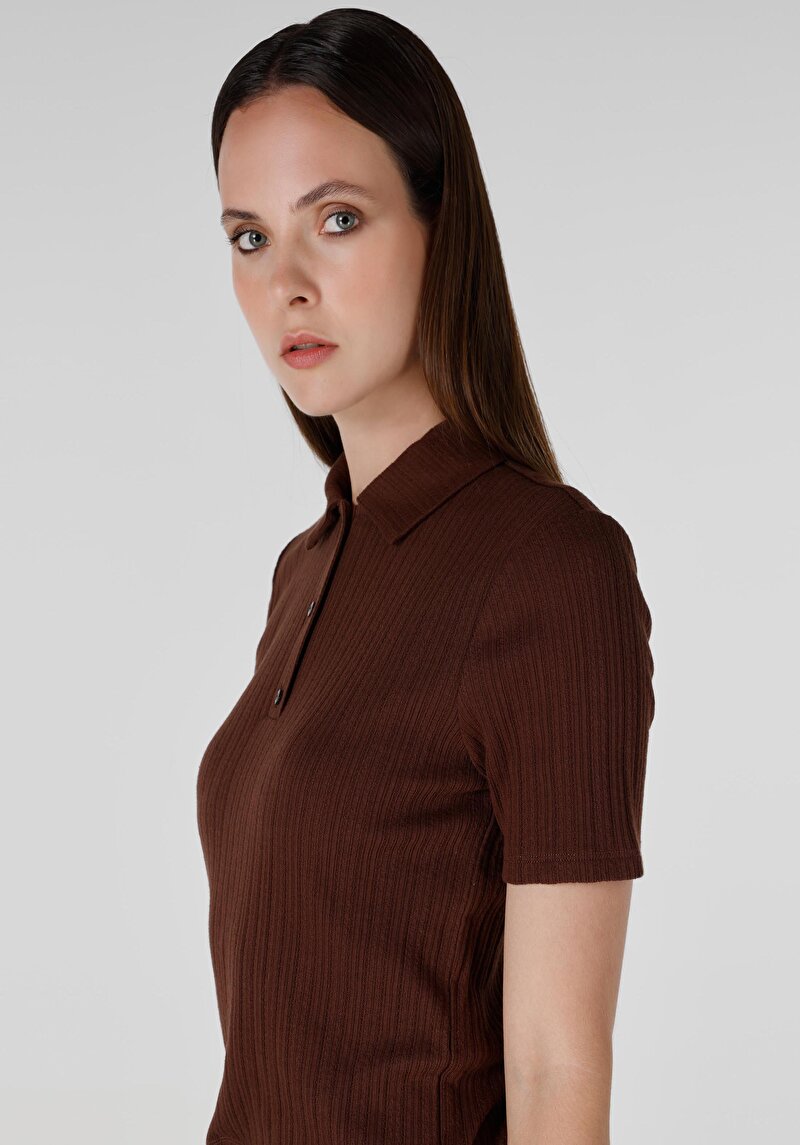 Зображення Футболка З Коротким Рукавом Жіноча Коричнева  Cl1065124