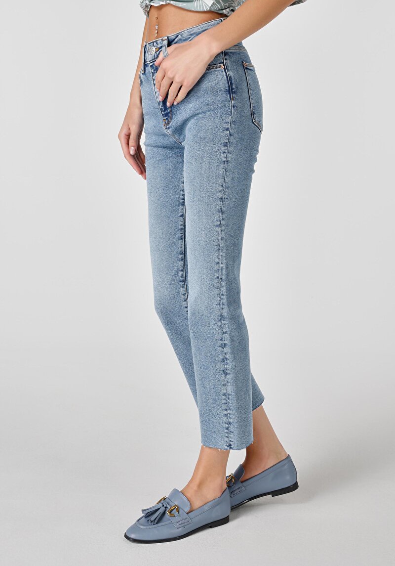 Показати інформацію про 771 Emery Джинси Жіночі Блакитні Класичного Крою Cl1066480