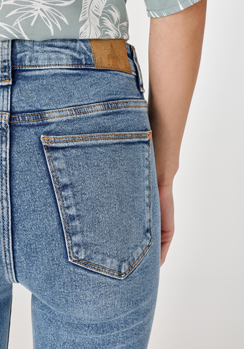 Показати інформацію про 771 Emery Джинси Жіночі Блакитні Класичного Крою Cl1066480