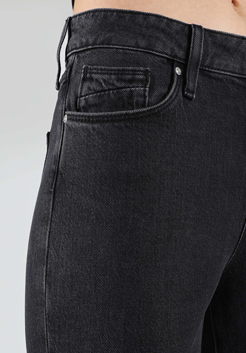 Показати інформацію про 703 Carla Джинси Жіночі Чорні Вузького Крою Cl1062184