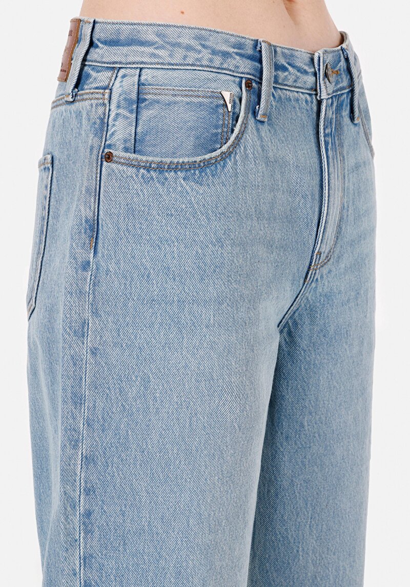 Показати інформацію про 970 Berry Джинси Жіночі  Класичного Крою Cl1070706