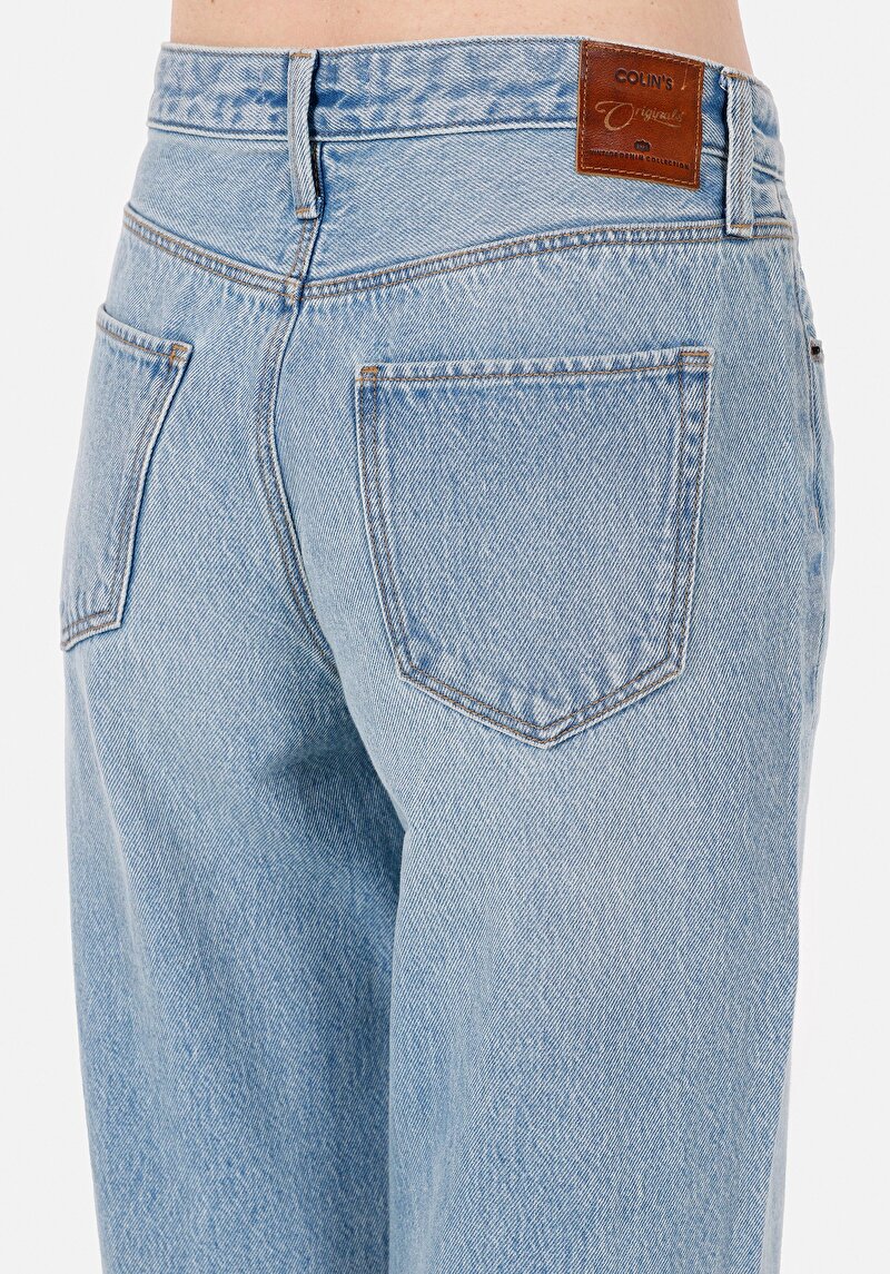 Показати інформацію про 970 Berry Джинси Жіночі  Класичного Крою Cl1070706