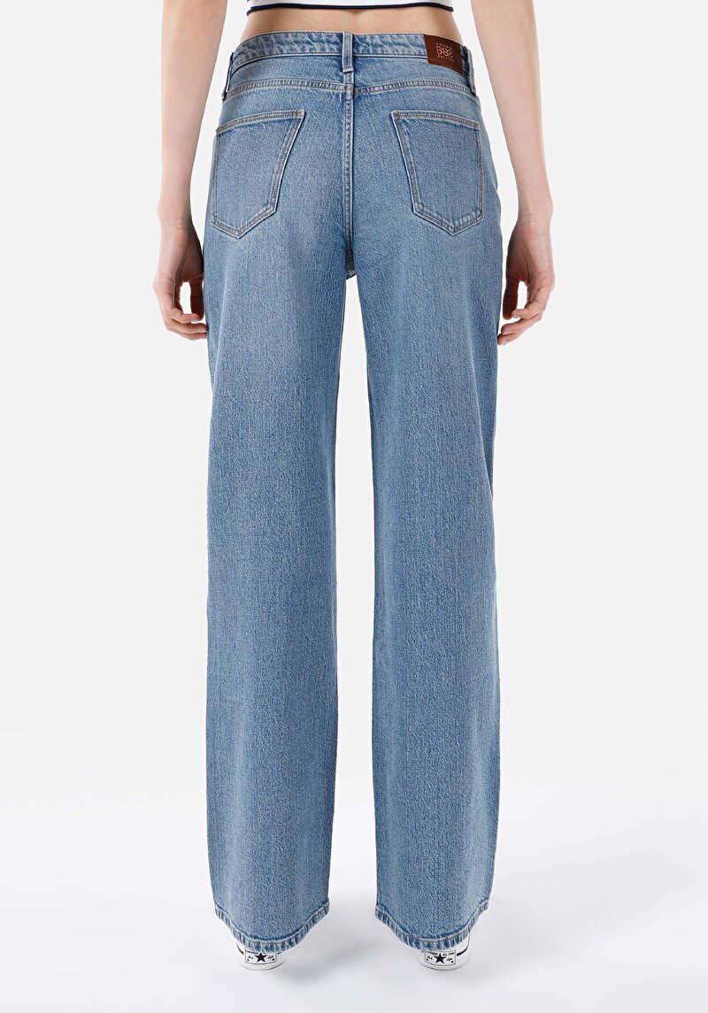 Зображення 970 Berry Джинси Жіночі Блакитні Класичного Крою Cl1068701