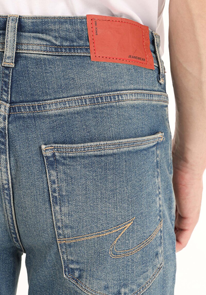 Показати інформацію про 045 David Джинси Чоловічі Блакитні Класичного Крою Cl1065325