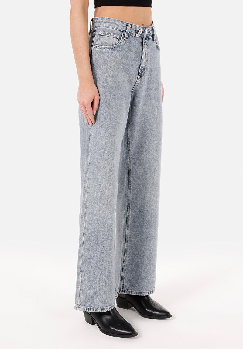 Зображення 970 Berry Джинси Жіночі Блакитні Класичного Крою Cl1071522