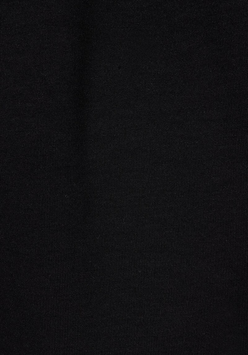 Показати інформацію про Толстовка Чоловіча Чорна  Cl1071222