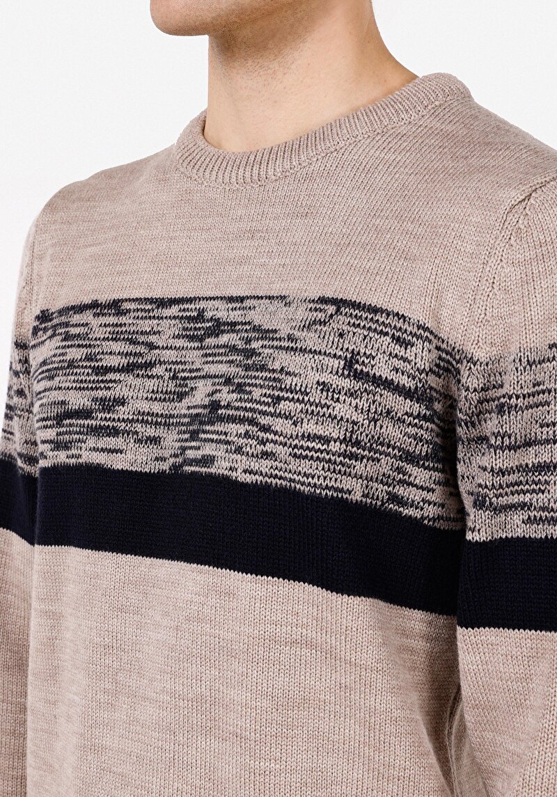 Показати інформацію про Светр Чоловічий Бежевий  Cl1071564