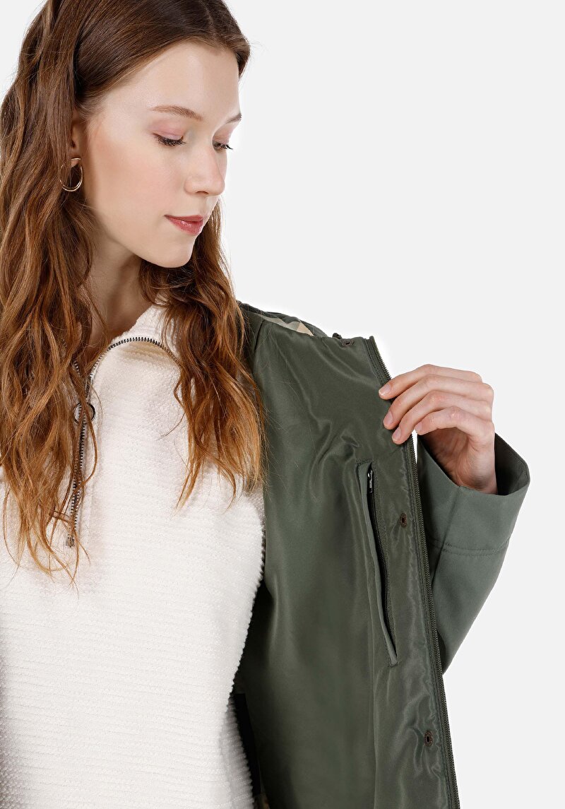 Показати інформацію про Куртка Жіноча Зелена  Cl1067112