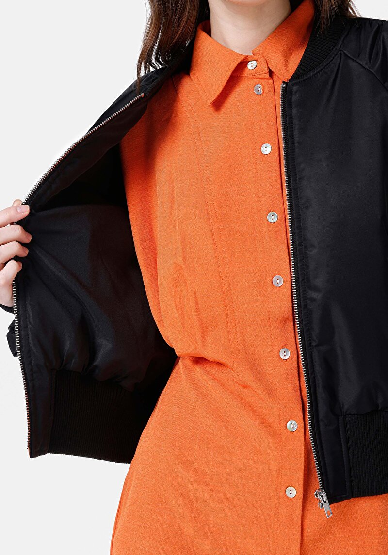 Показати інформацію про Куртка Жіноча Чорна  Cl1067114