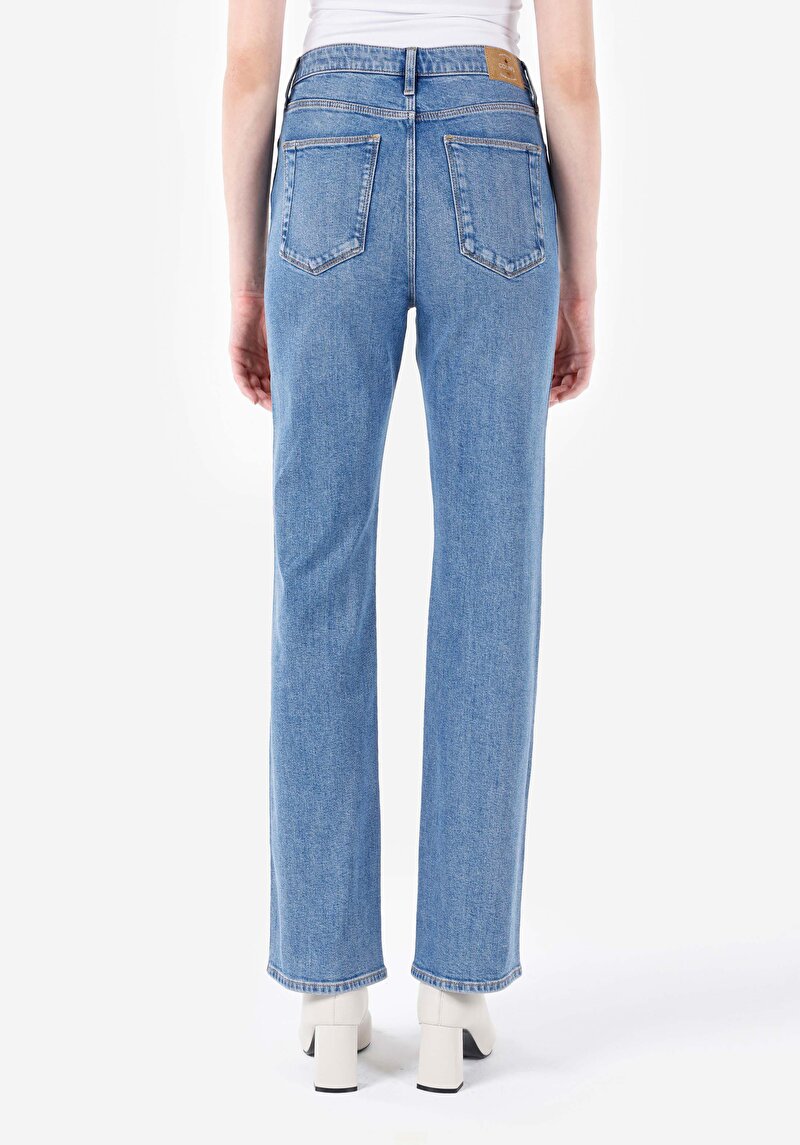 Показати інформацію про 792 Mila Джинси Жіночі  Класичного Крою Cl1068784