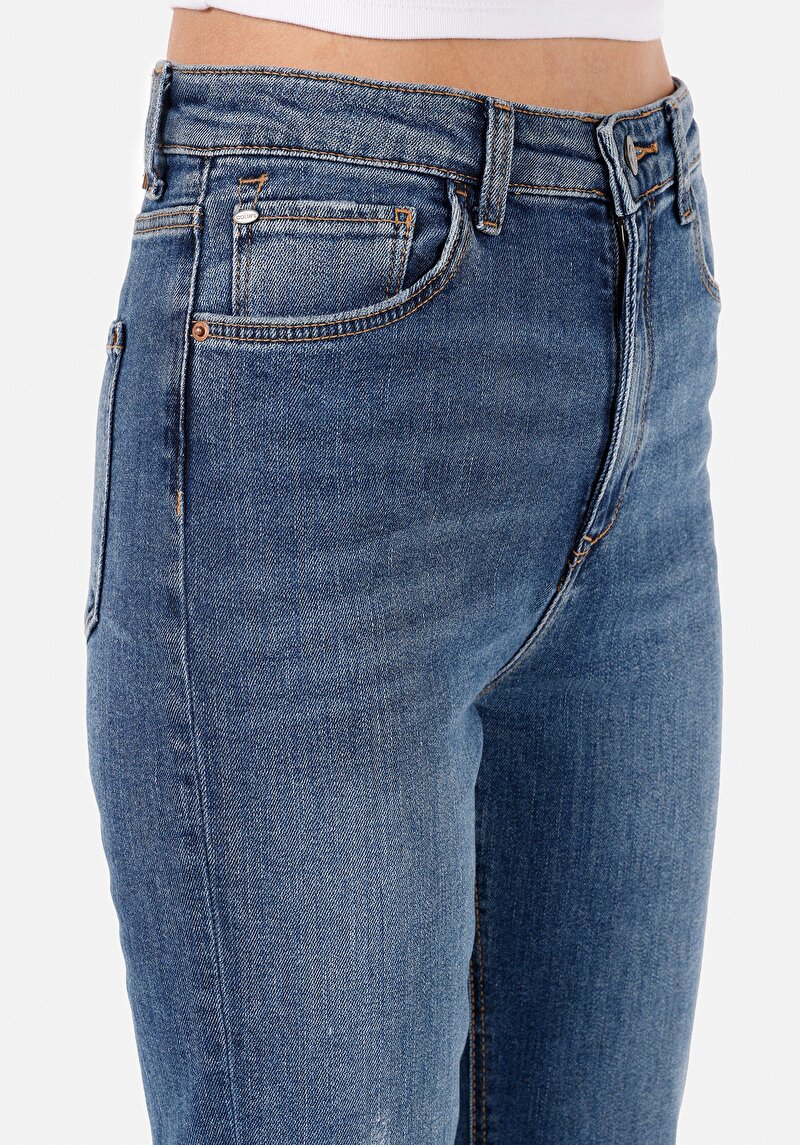 Показати інформацію про 791 Monica Джинси Жіночі Блакитні Класичного Крою Cl1071677