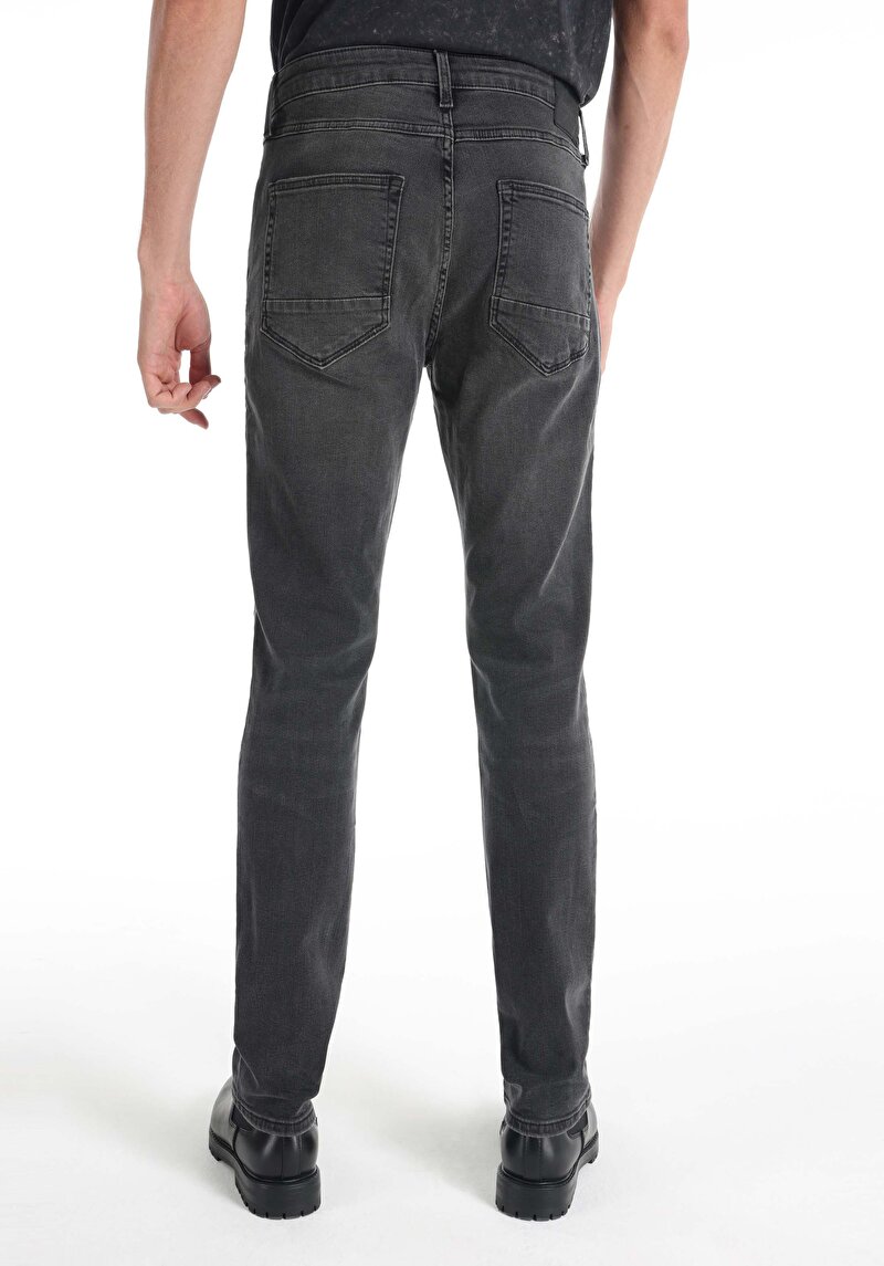 Показати інформацію про 044 Karl Джинси Чоловічі Чорні Прямого Крою Cl1065543