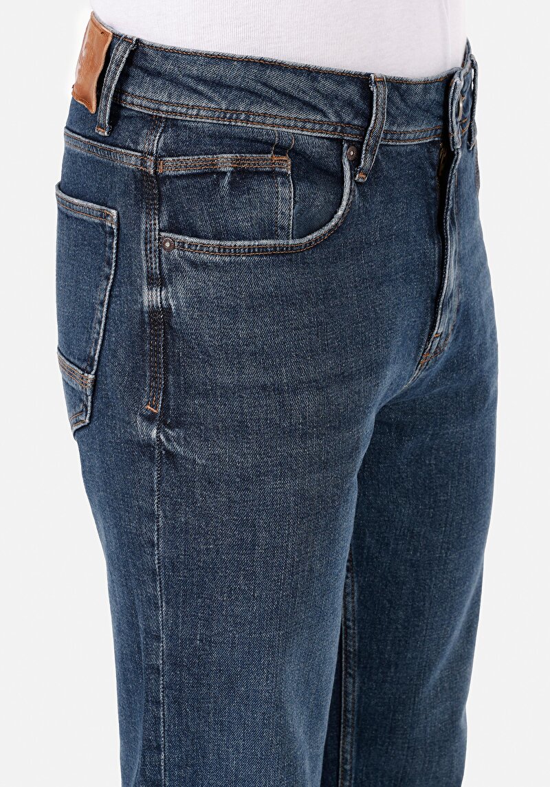 Показати інформацію про 045 David Джинси Чоловічі Блакитні Класичного Крою Cl1071297